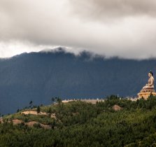 bhutan-buddha-statue